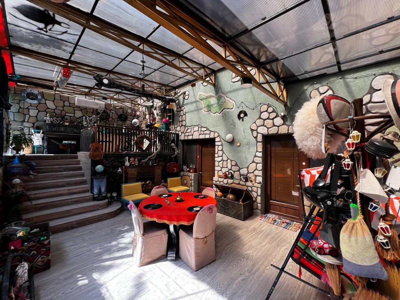 Qilimcha'S Guesthouse-Art Museum เทลาวี ภายนอก รูปภาพ