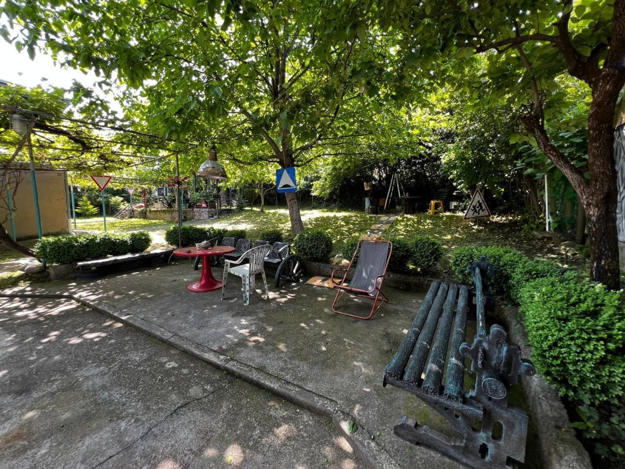 Qilimcha'S Guesthouse-Art Museum เทลาวี ภายนอก รูปภาพ